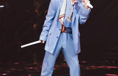 古巨基《我们的歌》首唱 与张远全新演绎金曲《情歌王》
